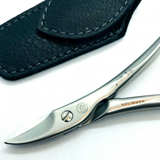 Niegeloh Solingen Toenail Clipper Hand crafted in Germany 11cm with High Quality Black Leather Case Niegeloh Solingen Toenail Clipper Hand crafted in Germany 11cm with High Quality Black Leather Case